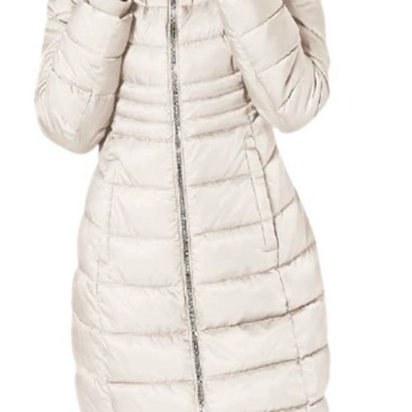 Kenneth Cole Jackets & Blazers - Kenneth Cole Women's Light Beige Puffer Jacket